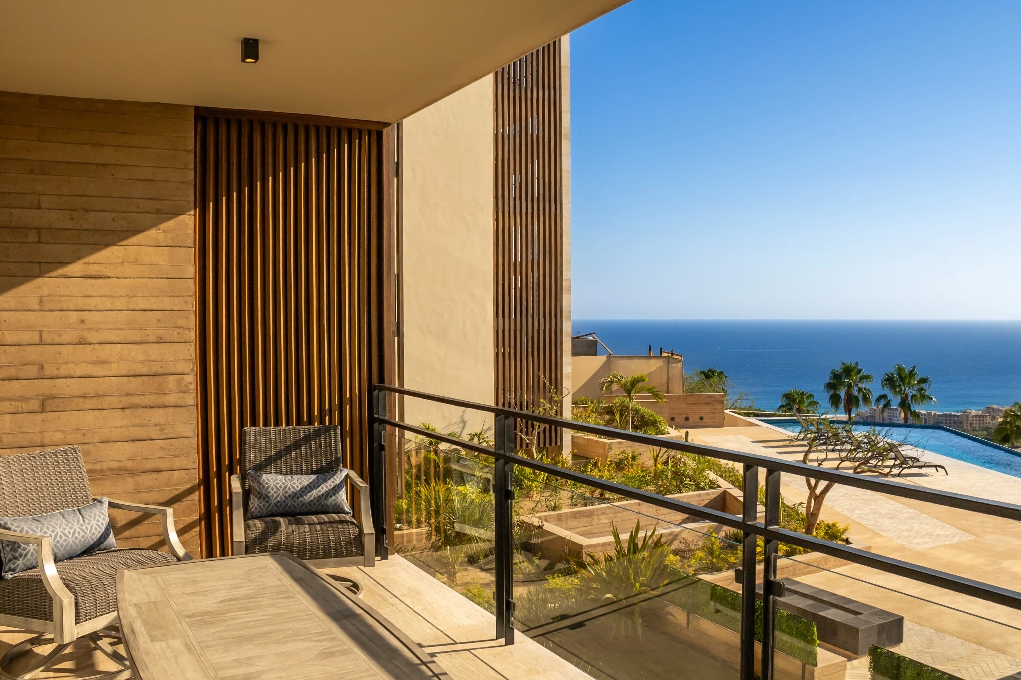 New Gorgeous 3BR, Oceanview/Pool/Minutes Downtown Cabo