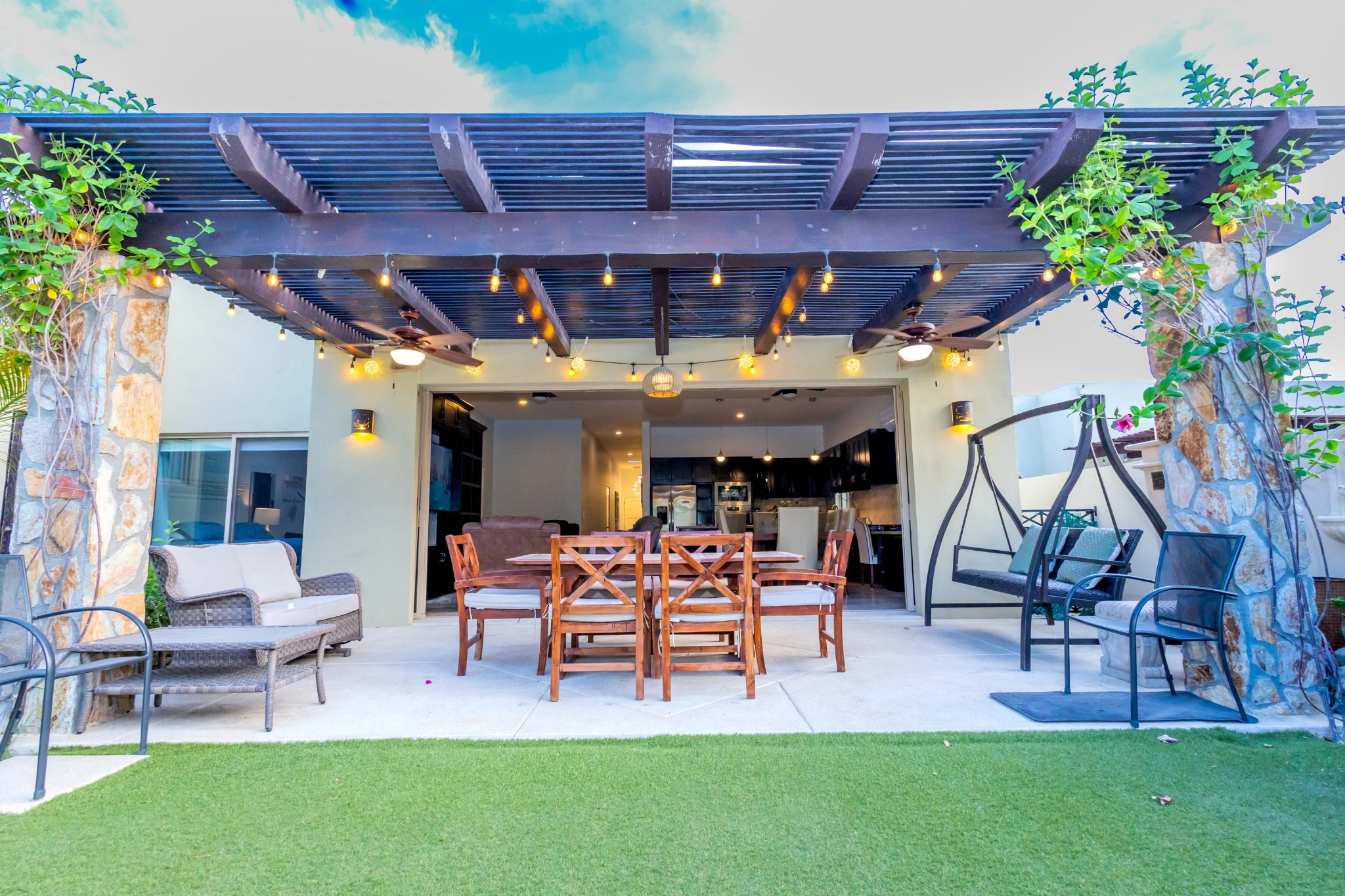 Spacious 3BR Villa Pool Tennis 8 Min Cabo Downtown